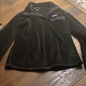 Patagonia quarter button up fleece.